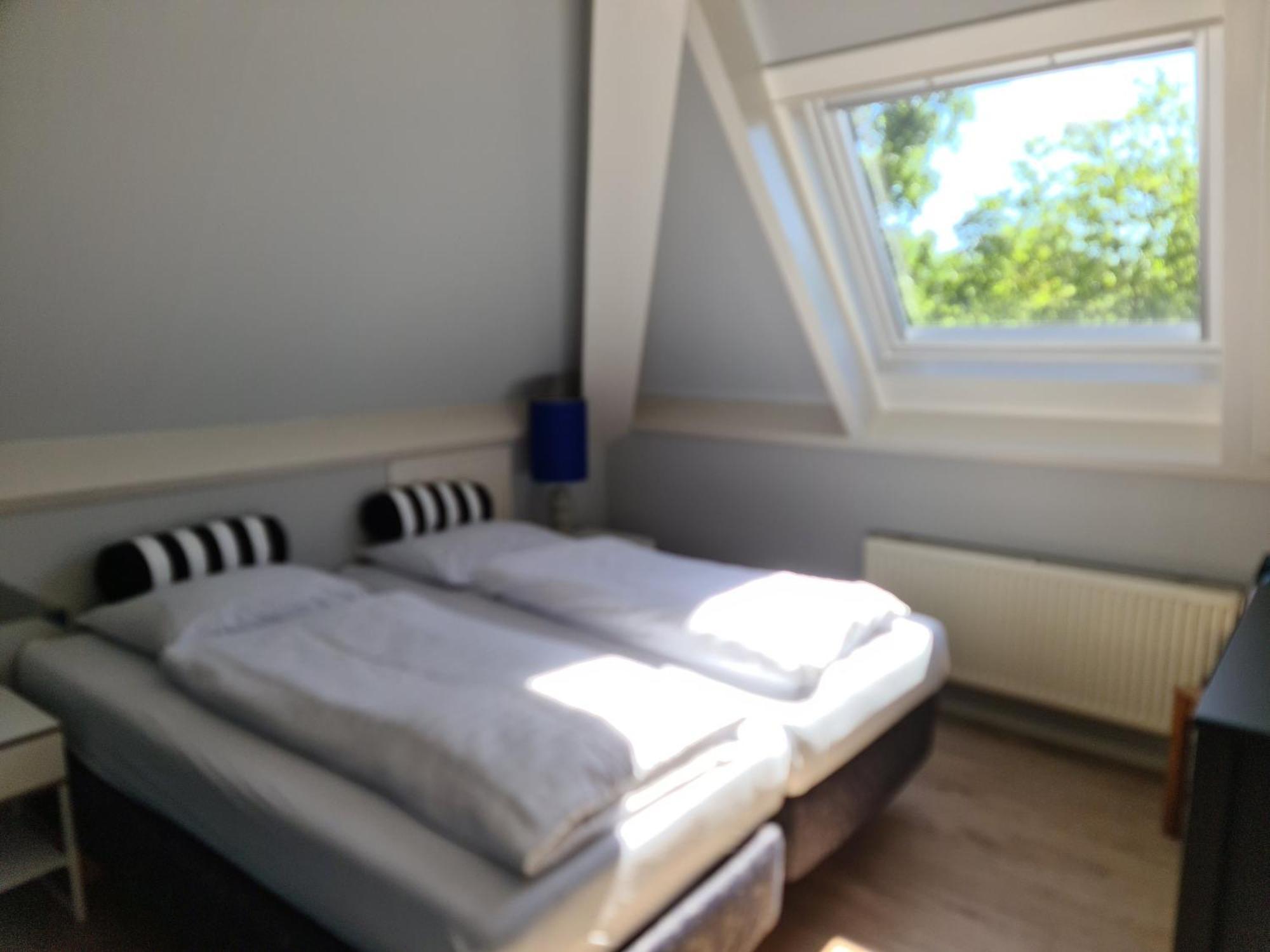 Bungalowpark Mooyeveld Egmond-Binnen Kamer foto